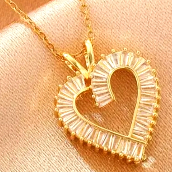 YELLOW GOLD / STERLING HEART PENDANT/TOPAZ - Picture 2 of 3